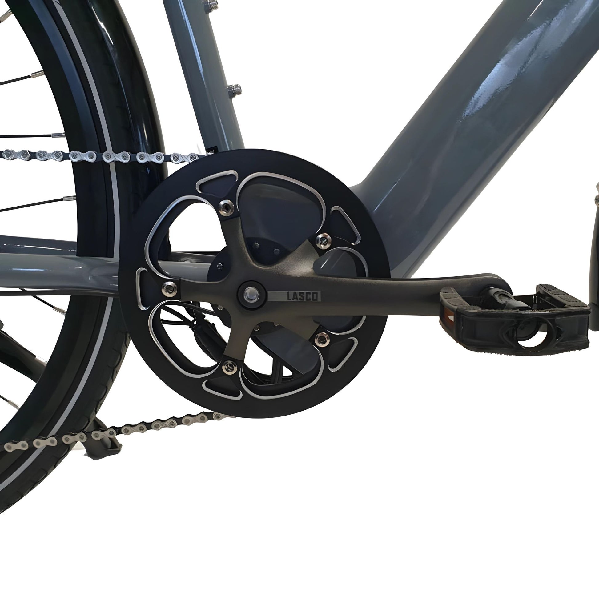 Close-up of Geobike E-Urban e-bike chainset and pedals